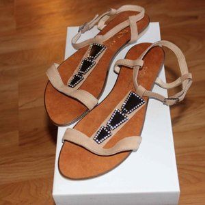 Women's leather European sandals